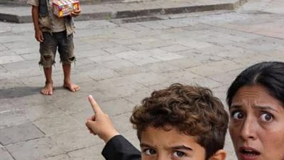 أمي… هو كان في بطنكِ معي